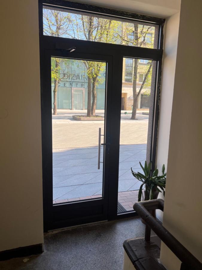 Arena Apartment Каунас Екстериор снимка